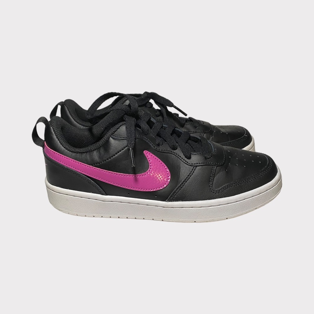Nike Court Borough Low 2